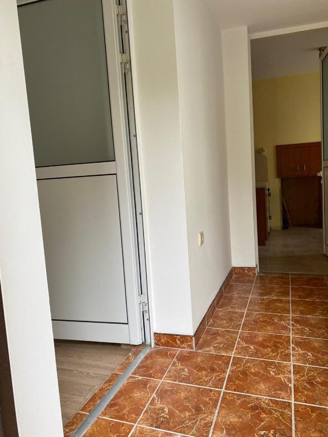 Apartamento Апартмент 27 Юли 2 Varna Exterior foto